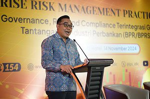 Enterprise Risk Management (erm) Practice Sharing Penerapan Governance, Risk and Compliance Terintegrasi Guna Menghadapi Tantangan di Industri Perbankan (BPR/BPRS)