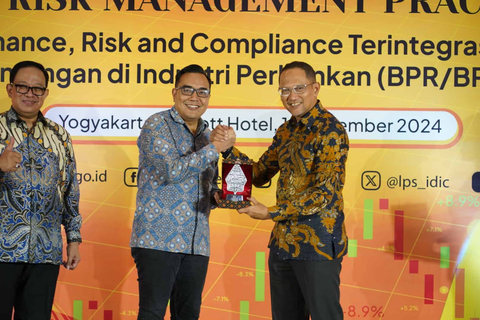 Enterprise Risk Management (erm) Practice Sharing Penerapan Governance, Risk and Compliance Terintegrasi Guna Menghadapi Tantangan di Industri Perbankan (BPR/BPRS)